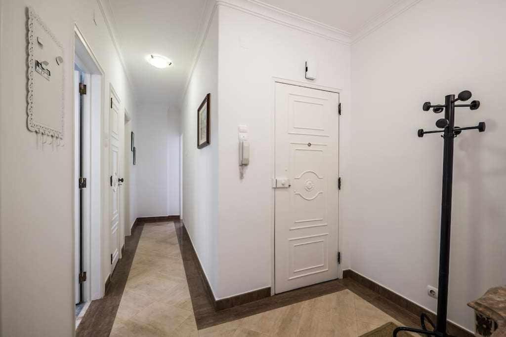 Apart Lisboa Confortavel 2 Quartos Com Terraco Odivelas  Exterior photo